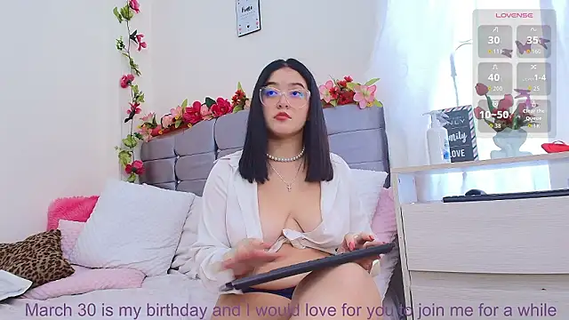 Isabella Roses  online show from 03-21-26, 09:40