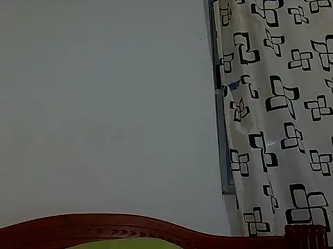  SaraWilliams1  online show from 07-11-26, 10:51
