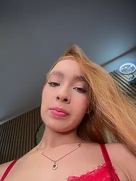 Snapshot of Isabella_gaviria chatting on 03-13-26, 04:30 Isabella gaviria online show from 03-13-26, 04:30