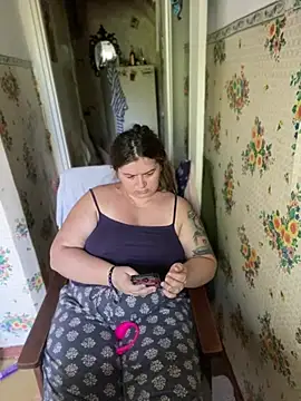 Snapshot of Nenssy555 chatting on 07-15-26, 01:16 Nenssy555 online show from 07-15-26, 01:16