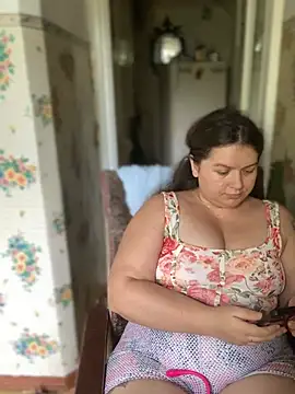 Snapshot of Nenssy555 chatting on 07-25-26, 02:25 Nenssy555 online show from 07-25-26, 02:25