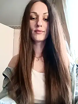 LunaCrystall online show from 04-18-26, 03:49