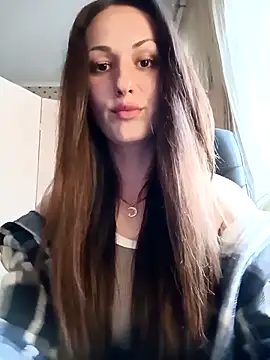 LunaCrystall online show from 04-19-26, 03:33