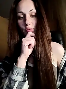 LunaCrystall online show from 04-19-26, 06:21