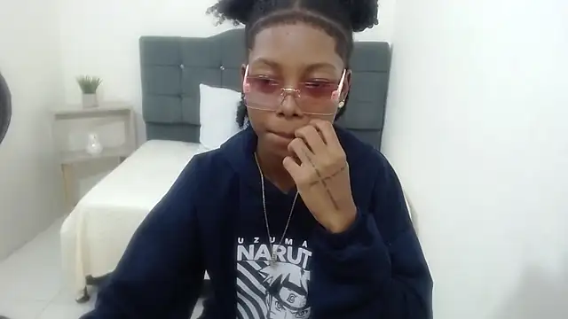 Snapshot of Naomi_Street chatting on 03-14-26, 12:10 Naomi Street online show from 03-14-26, 12:10