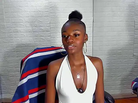 Snapshot of Helen_Aguilar chatting on 03-16-26, 02:50 Helen Aguilar online show from 03-16-26, 02:50