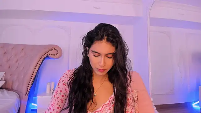 Snapshot of LucianaBlanco_ chatting on 05-13-26, 08:38 LucianaBlanco online show from 05-13-26, 08:38