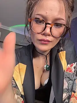 Tallulah Kinky online show from 05-15-26, 04:25