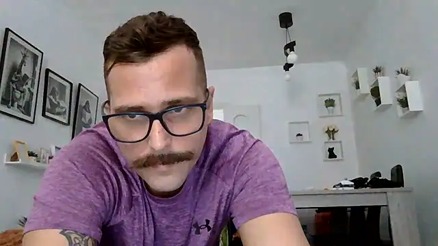 Snapshot of yanick931 chatting on 07-01-26, 10:50 yanick931 online show from 07-01-26, 10:50