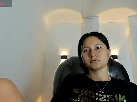Snapshot of isabella_grace18 chatting on 07-09-26, 07:45 isabella grace18 online show from 07-09-26, 07:45
