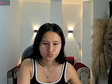 Snapshot of isabella_grace18 chatting on 07-28-26, 01:32 isabella grace18 online show from 07-28-26, 01:32