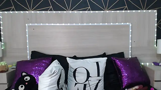 SamanthaMarcus online show from 04-16-26, 10:34