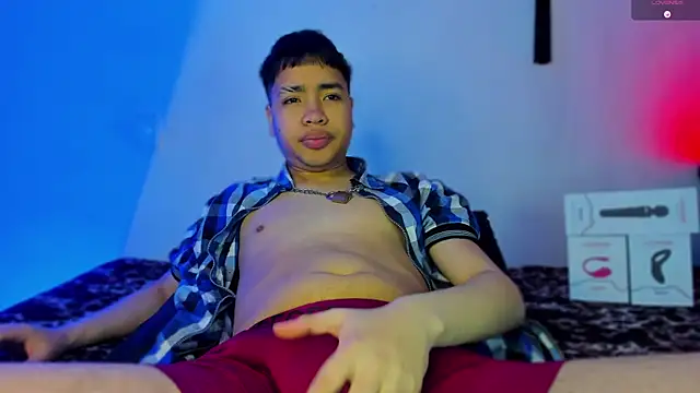 Snapshot of Lee_Colee chatting on 03-12-26, 11:55 Lee Colee online show from 03-12-26, 11:55