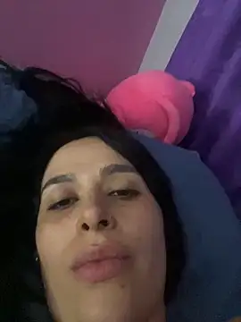 leila moretti online show from 04-17-26, 03:31