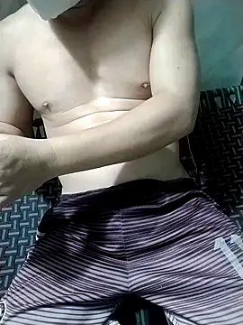 Snapshot of soigia35 chatting on 03-13-26, 01:07 soigia35 online show from 03-13-26, 01:07