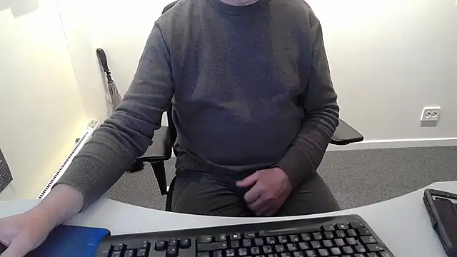 Buggemann online show from 04-28-26, 03:44