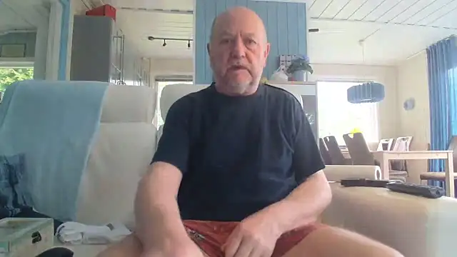 Buggemann online show from 06-12-26, 04:06