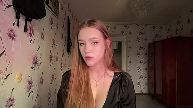 AnnaWasp online show from 03-26-26, 04:07