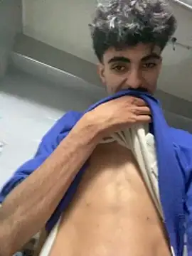 Snapshot of Achrafsad9i chatting on 04-03-26, 10:30 Achrafsad9i online show from 04-03-26, 10:30