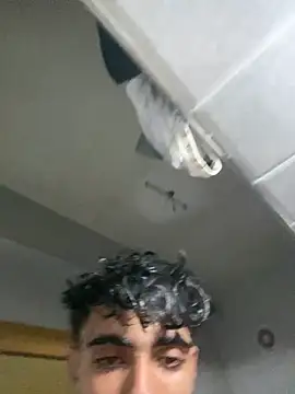 Snapshot of Achrafsad9i chatting on 04-06-26, 06:31 Achrafsad9i online show from 04-06-26, 06:31