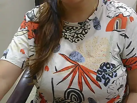 spicy Zara online show from 06-01-26, 10:28