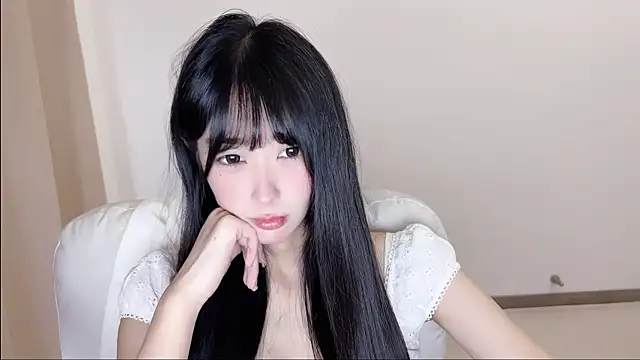xiaooyee online show from 05-23-26, 01:59