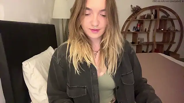 RoxyWet online show from 05-15-26, 04:03