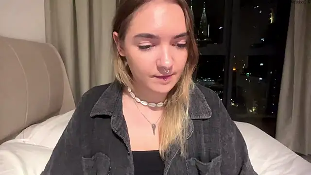 RoxyWet online show from 05-21-26, 02:13