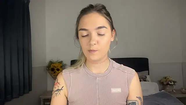 RoxyWet online show from 07-06-26, 02:25