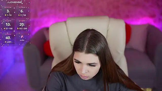 EmberCutee online show from 03-13-26, 02:01