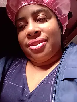 gatinha20257 online show from 05-21-26, 03:30