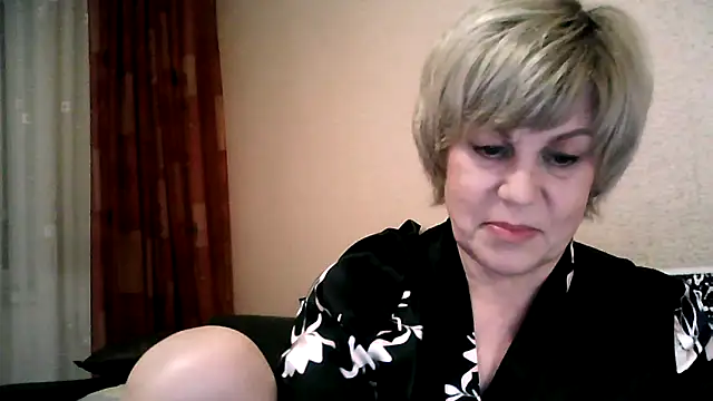 Snapshot of TatkaYang chatting on 05-16-26, 07:45 TatkaYang online show from 05-16-26, 07:45