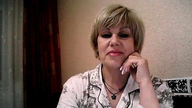 Snapshot of TatkaYang chatting on 05-27-26, 08:39 TatkaYang online show from 05-27-26, 08:39