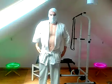 NinjaLaser online show from 04-19-26, 12:15