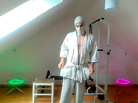 NinjaLaser online show from 05-06-26, 11:26