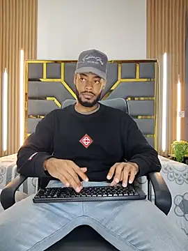 Oliver bigblack cock online show from 03-31-26, 06:08