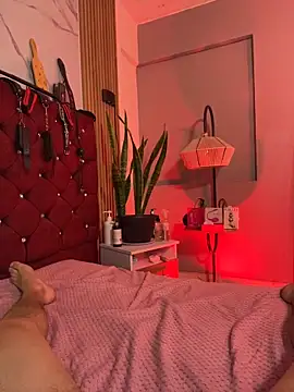 Snapshot of MILU-XXX chatting on 03-15-26, 05:02 MILU-XXX online show from 03-15-26, 05:02