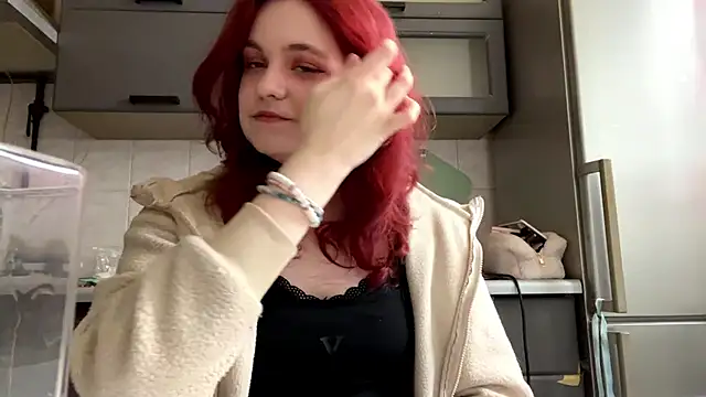 Snapshot of Red_Aria chatting on 03-12-26, 11:16 Red Aria online show from 03-12-26, 11:16