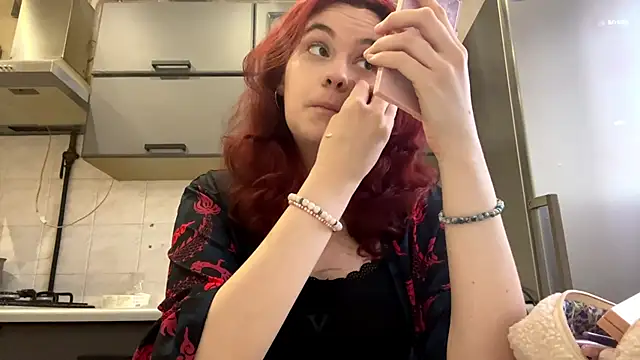 Snapshot of Red_Aria chatting on 03-13-26, 10:33 Red Aria online show from 03-13-26, 10:33