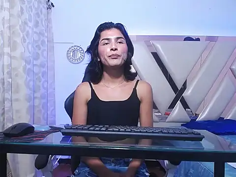 Snapshot of Madisson_jones chatting on 03-12-26, 06:25 Madisson jones online show from 03-12-26, 06:25