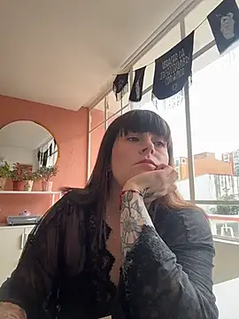 Snapshot of MidnightHearts chatting on 03-31-26, 02:50 MidnightHearts online show from 03-31-26, 02:50