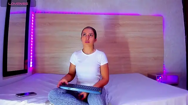 ambarvioletcm online show from 03-23-26, 03:16