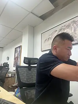 Cunzhangshibage02 online show from 04-29-26, 11:44