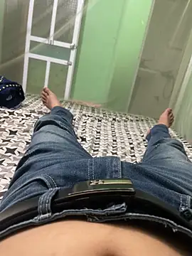 Snapshot of cutolamne chatting on 03-27-26, 01:22 cutolamne online show from 03-27-26, 01:22