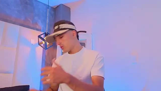 Hadrian Torres online show from 03-13-26, 12:45