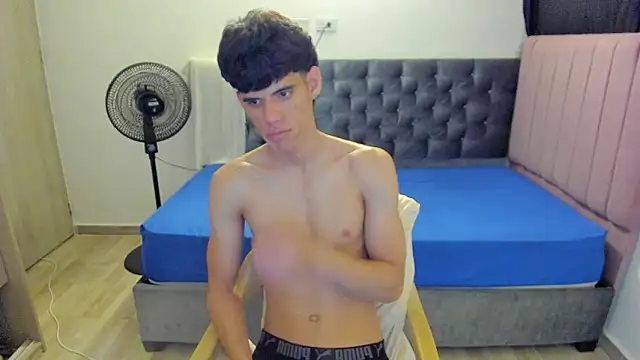 Josy 11 online show from 03-30-26, 01:17