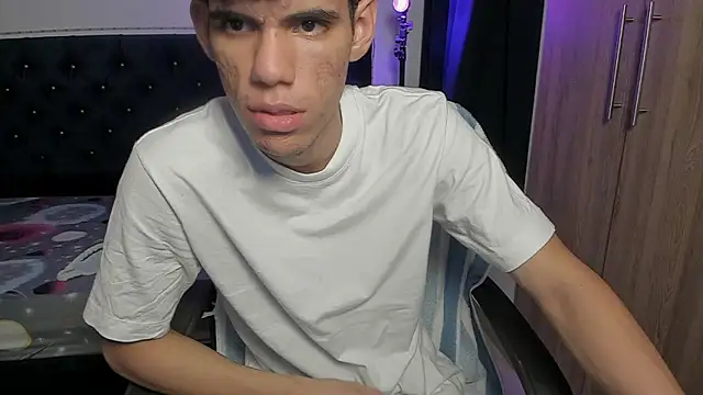 Josy 11 online show from 04-28-26, 02:10