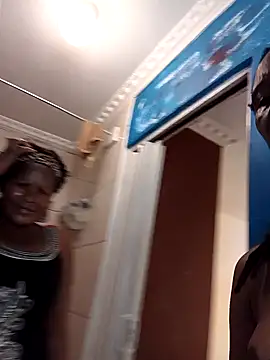 Snapshot of midsized71 chatting on 03-12-26, 11:27 midsized71 online show from 03-12-26, 11:27