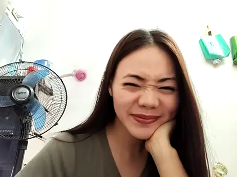 Snapshot of Stacyr chatting on 03-14-26, 08:20 Stacyr online show from 03-14-26, 08:20