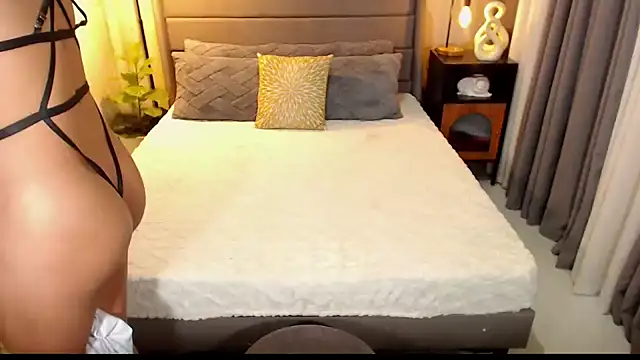 CumShotElara online show from 03-22-26, 08:23